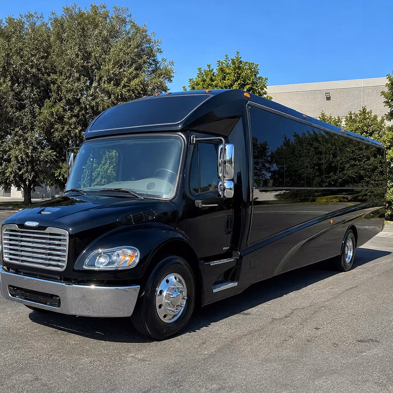25 passenger minibus