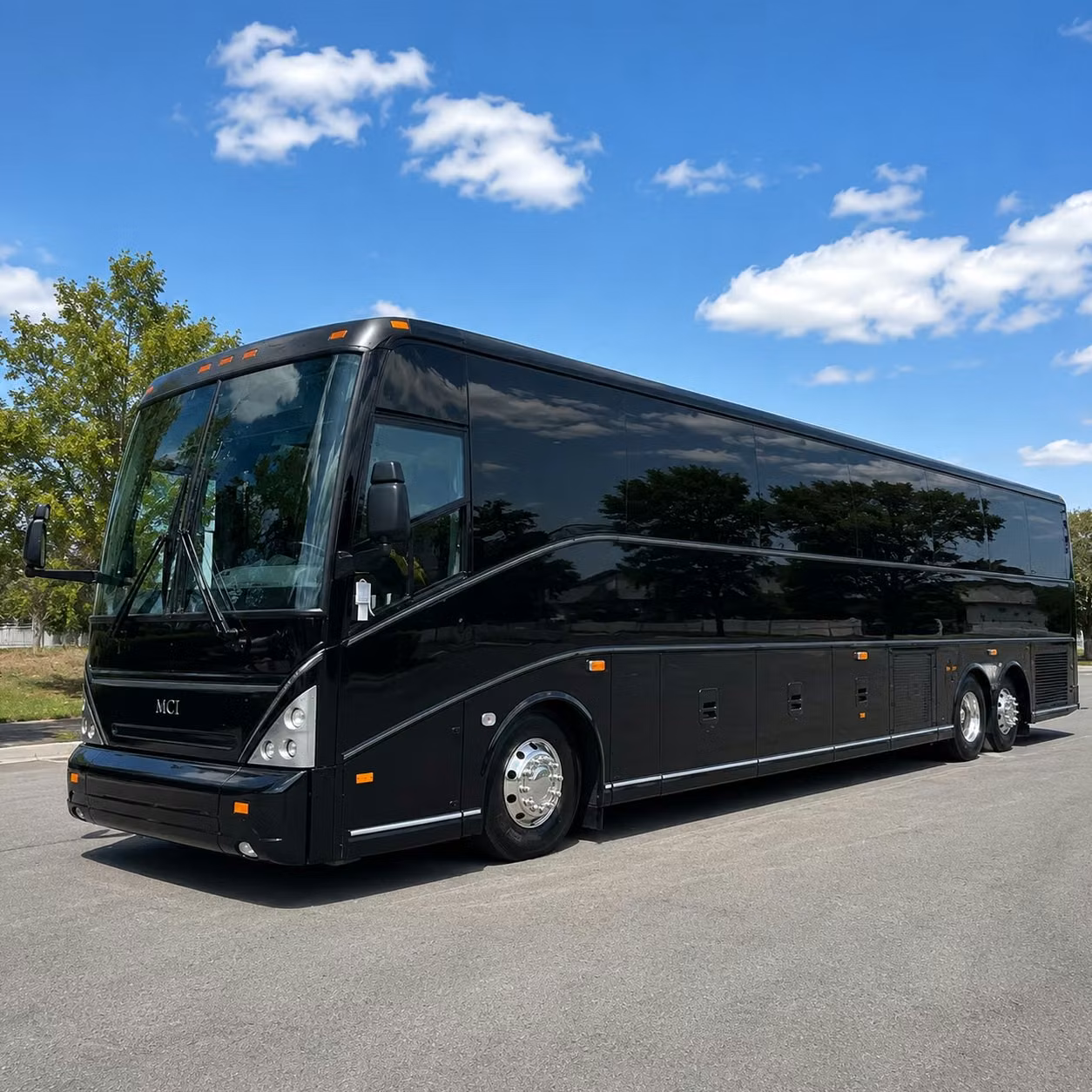 construction and workforce shuttle bus rentals in oakland